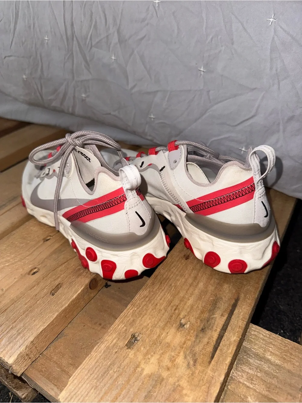 Nike White and Red Casual Running Sneakers with Gray Accents